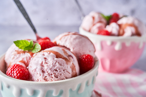 strawberry ice cream